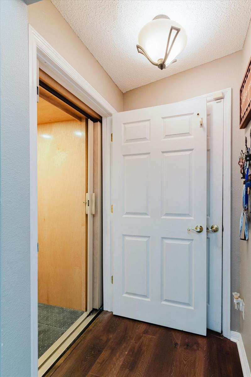 2976 Fieldbrook Pl Property Photo 6