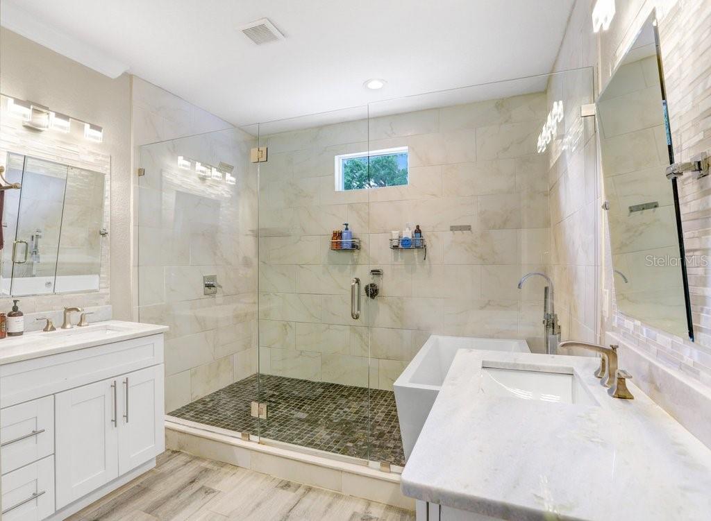 4415 W Bay Villa Ave Property Photo 12
