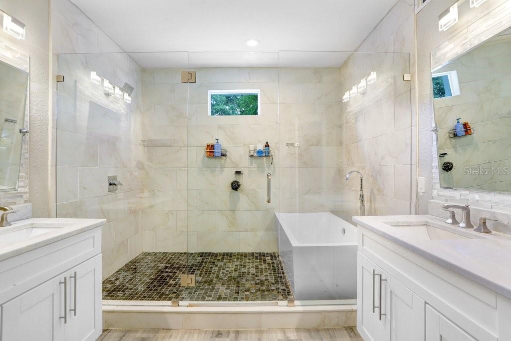 4415 W Bay Villa Ave Property Photo 13