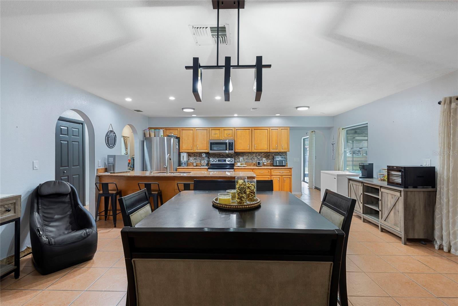 10951 Peppertree Ln Property Photo 19