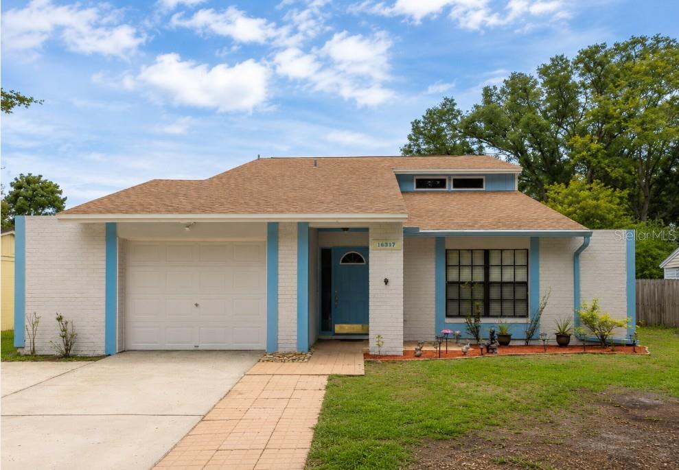16317 Caliente Pl Property Photo 1