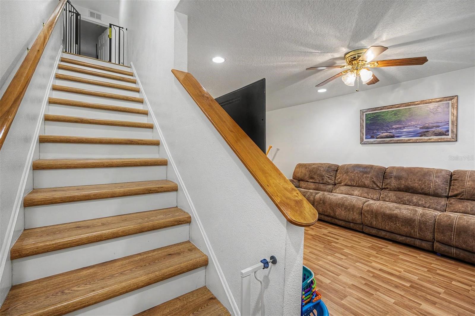 16317 Caliente Pl Property Photo 12