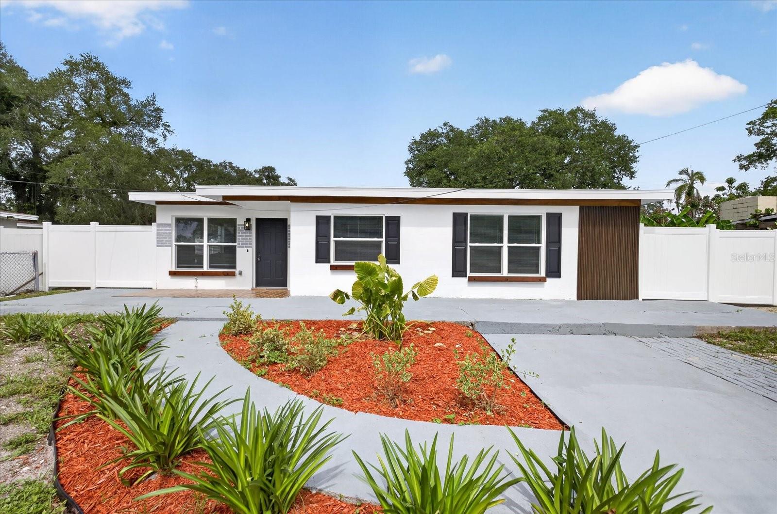 4019 MCLANE DR