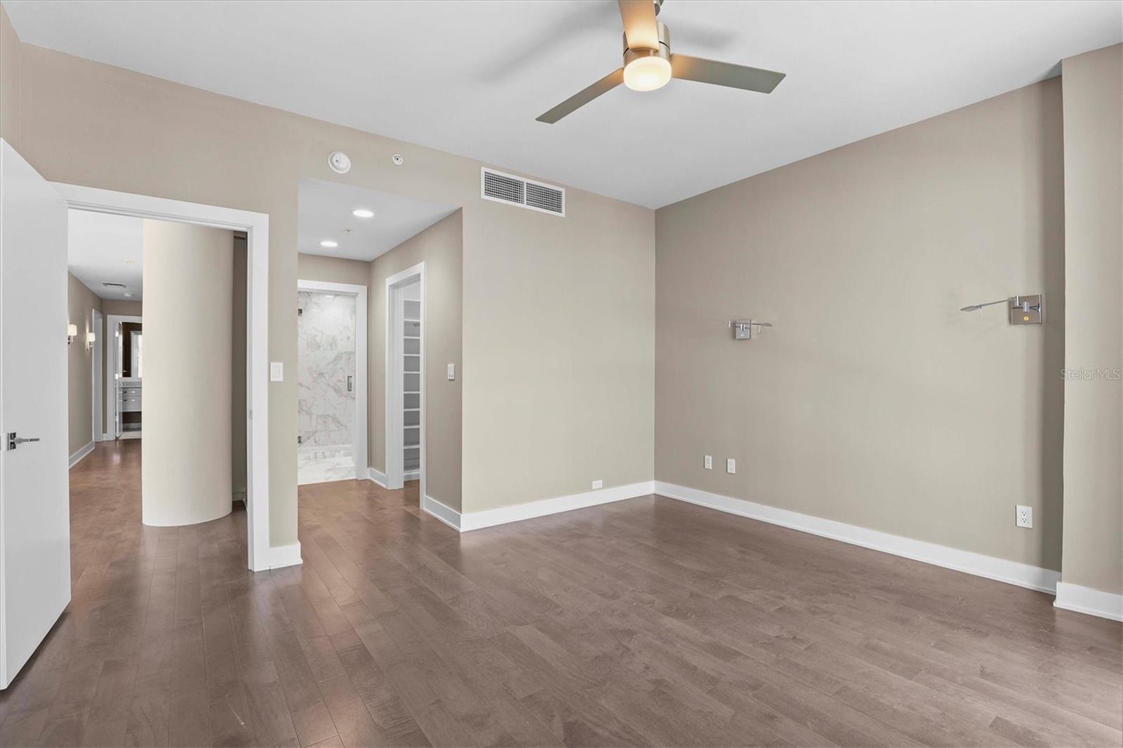 1120 E Kennedy Blvd #1216 Property Photo 12