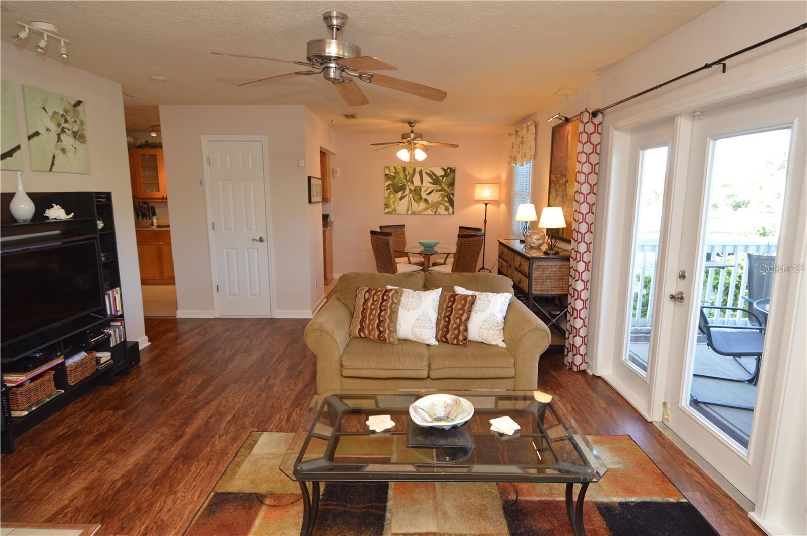 3889 Pompano Dr Se #c Property Photo 15
