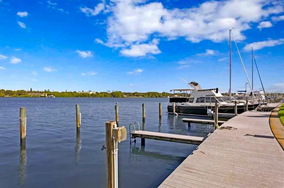 3889 Pompano Dr Se #c Property Photo 44