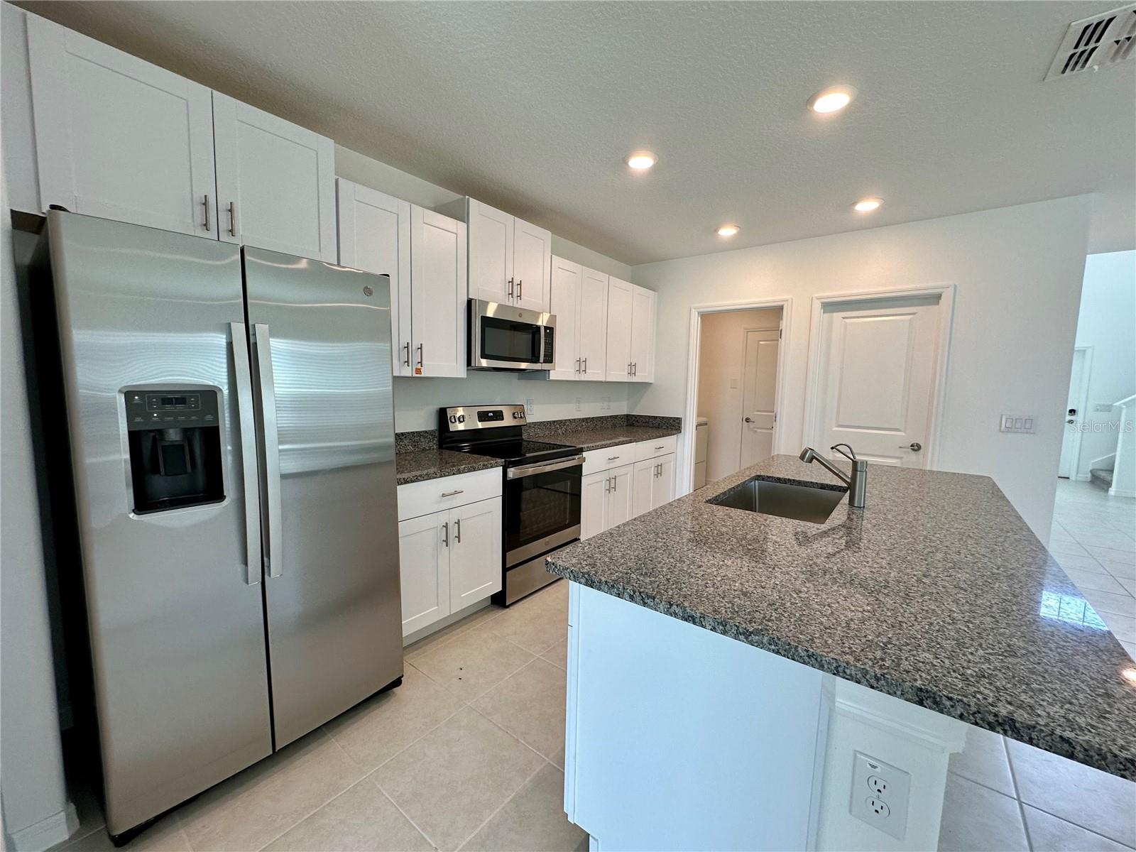 11131 Radiant Shore Loop Property Photo 10