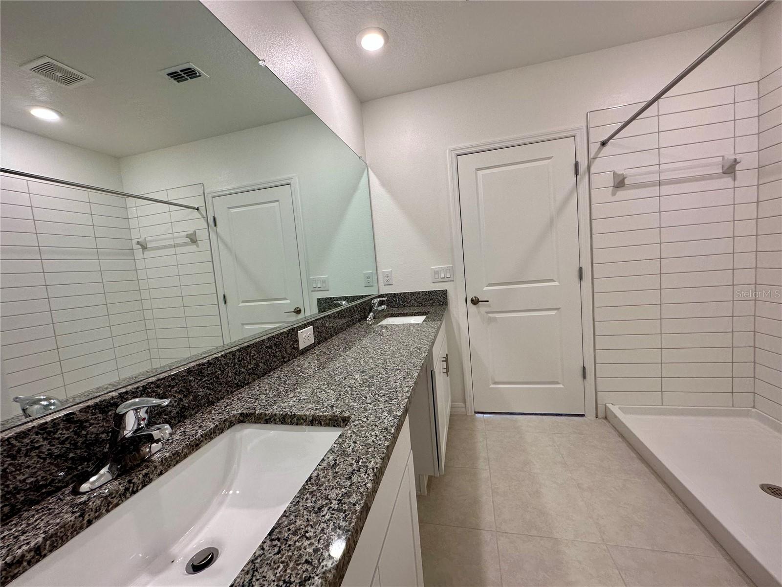 11131 Radiant Shore Loop Property Photo 30