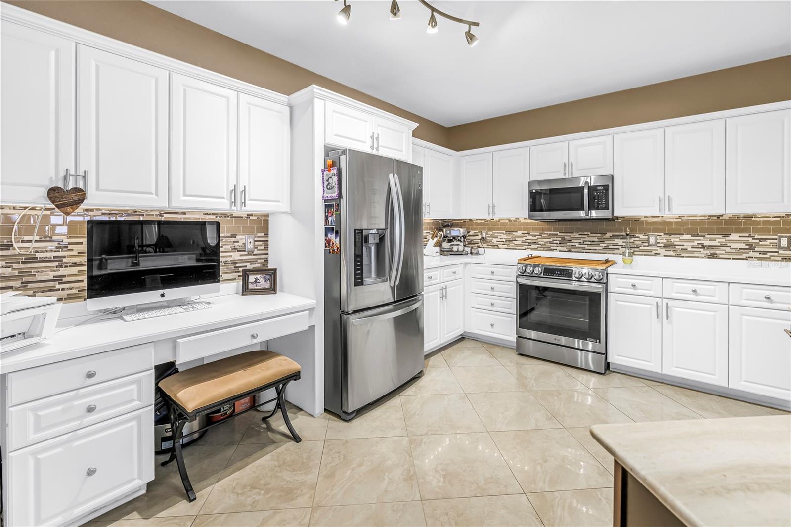 16750 Gulf Blvd #313 Property Photo 7