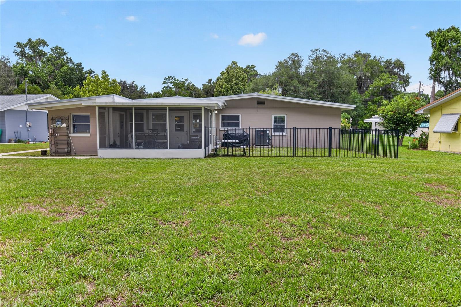 7588 S Crescent Loop Property Photo 28