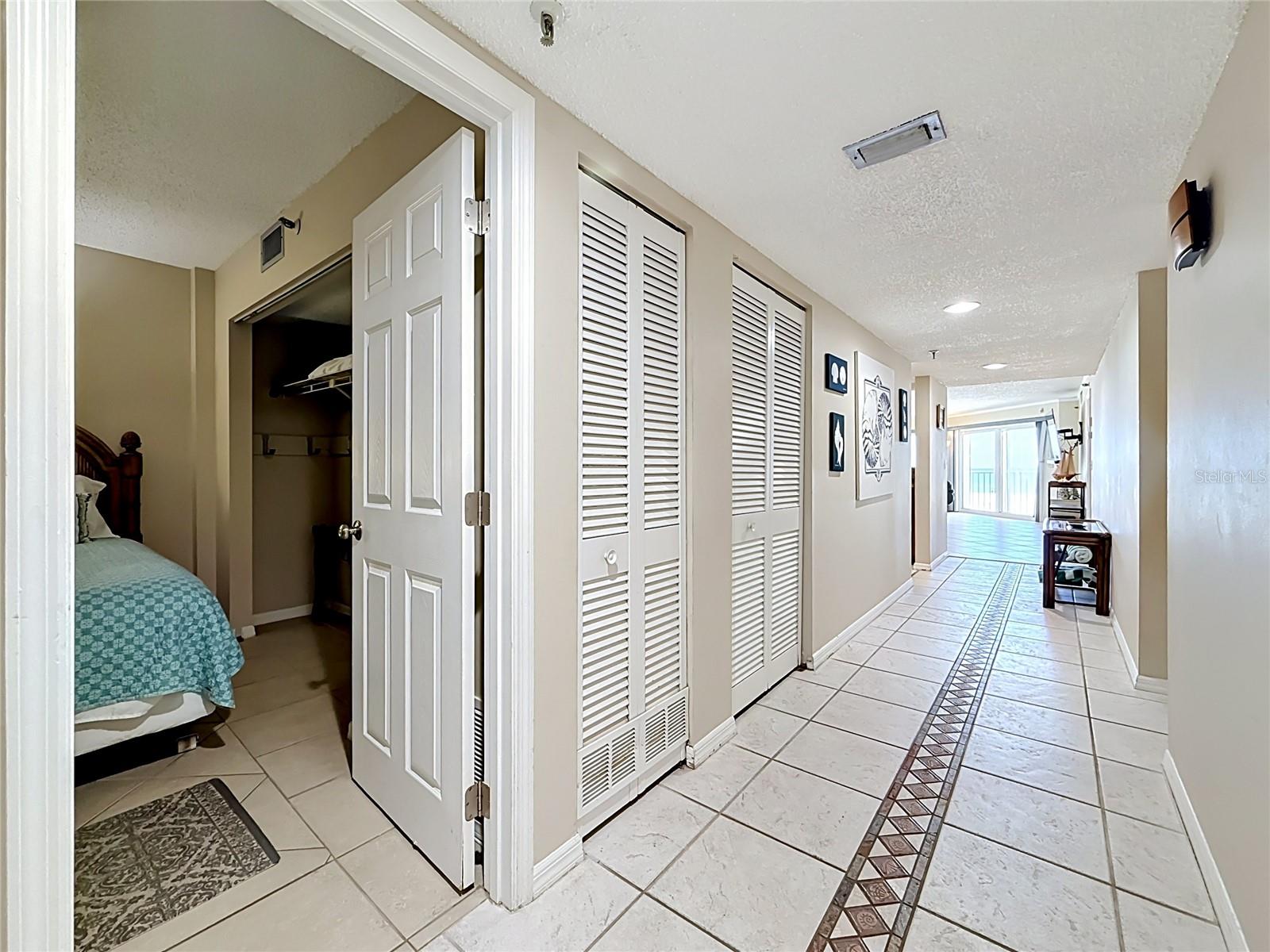 18400 Gulf Blvd #1108 Property Photo 4