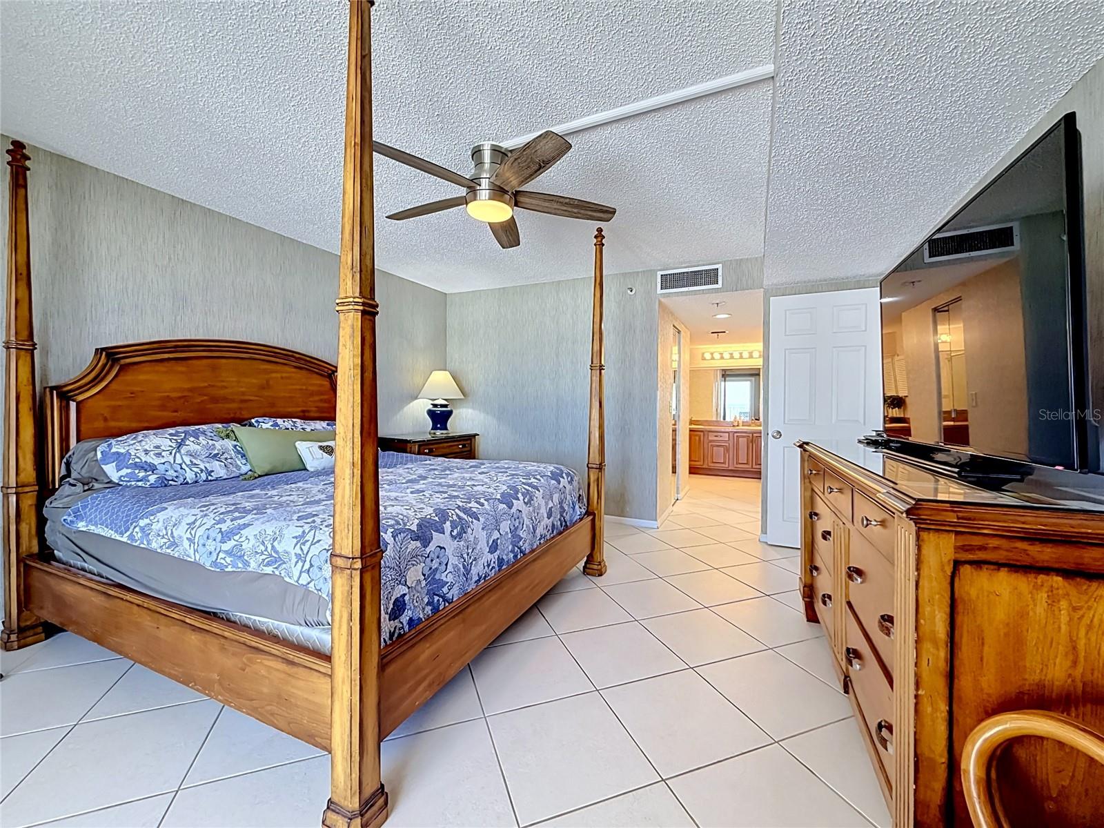 18400 Gulf Blvd #1108 Property Photo 16