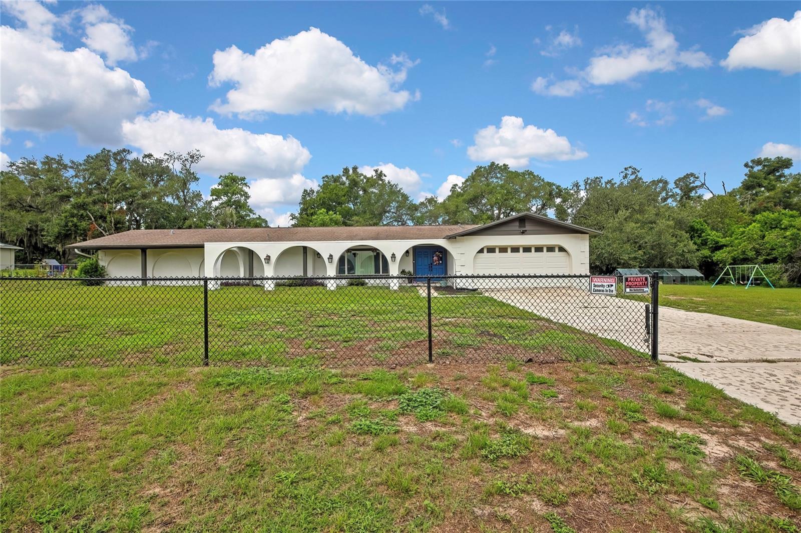12305 Leanne Dr Property Photo 2