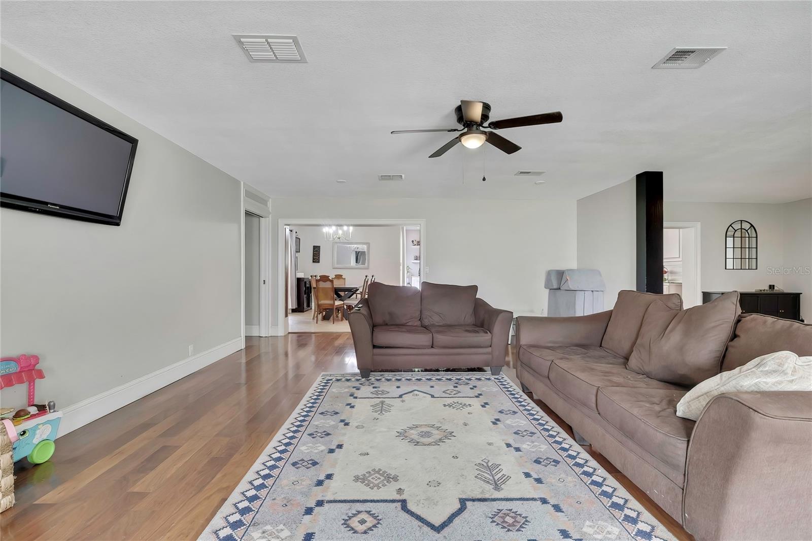 12305 Leanne Dr Property Photo 13
