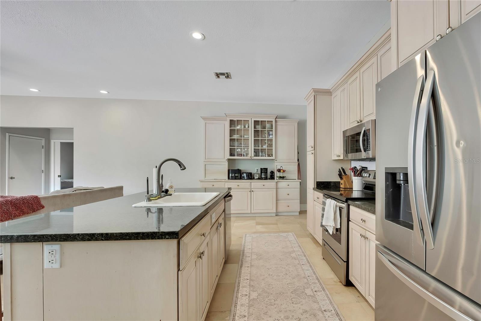 12305 Leanne Dr Property Photo 17