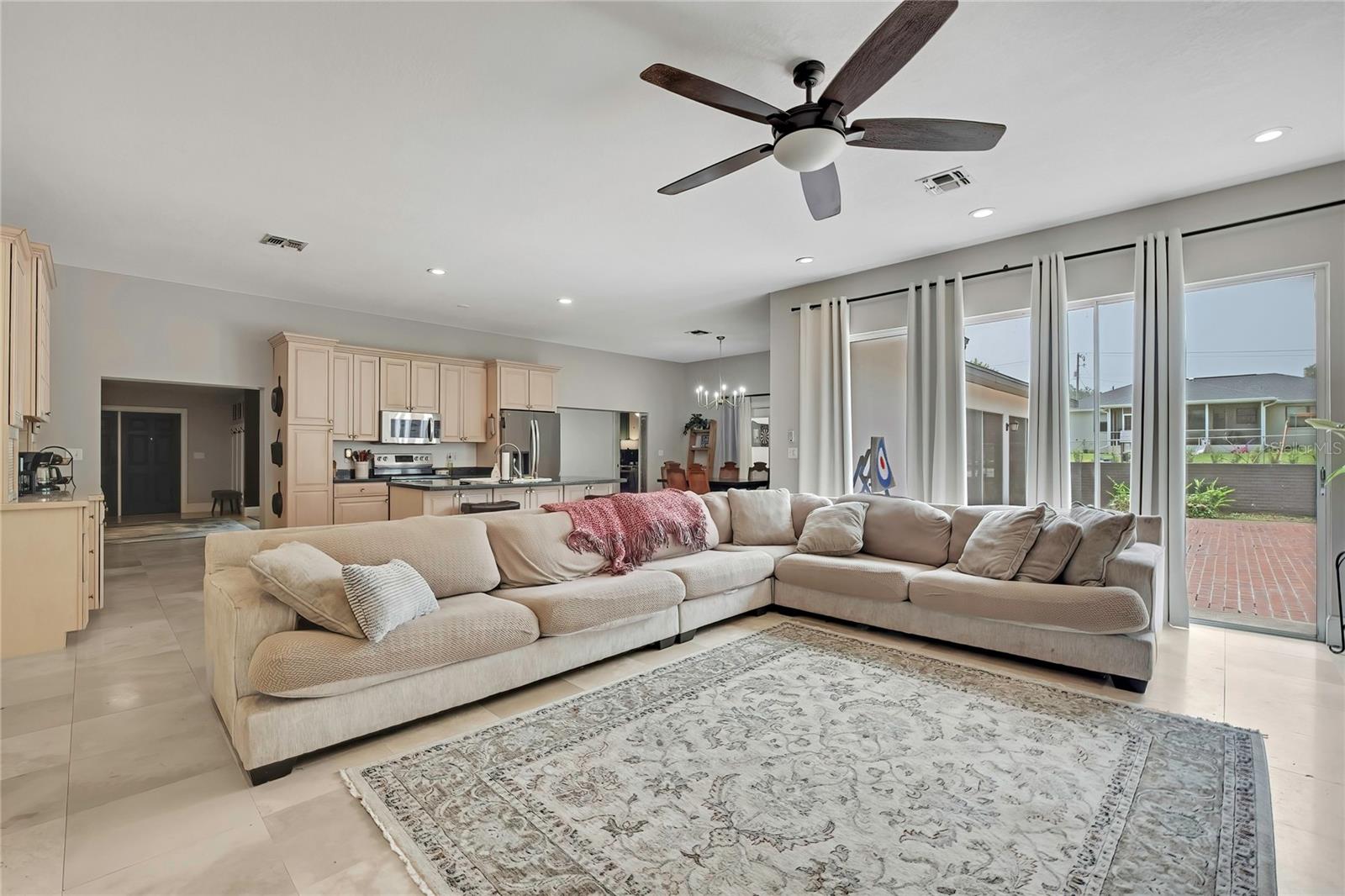 12305 Leanne Dr Property Photo 23