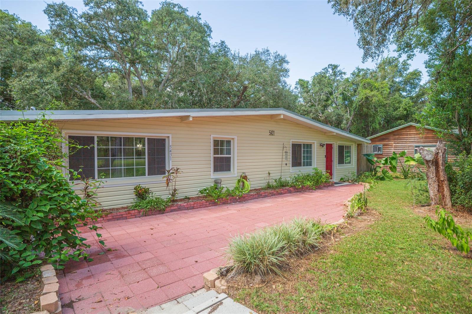 5431 Tower St Property Photo 3