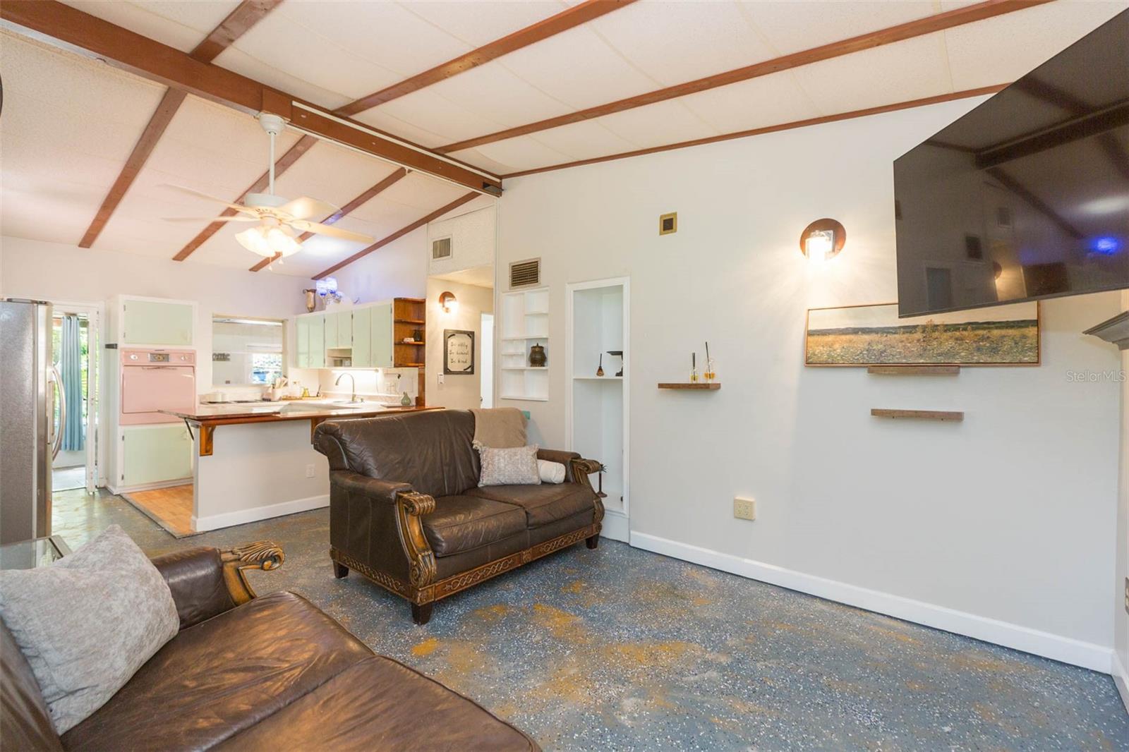 5431 Tower St Property Photo 9