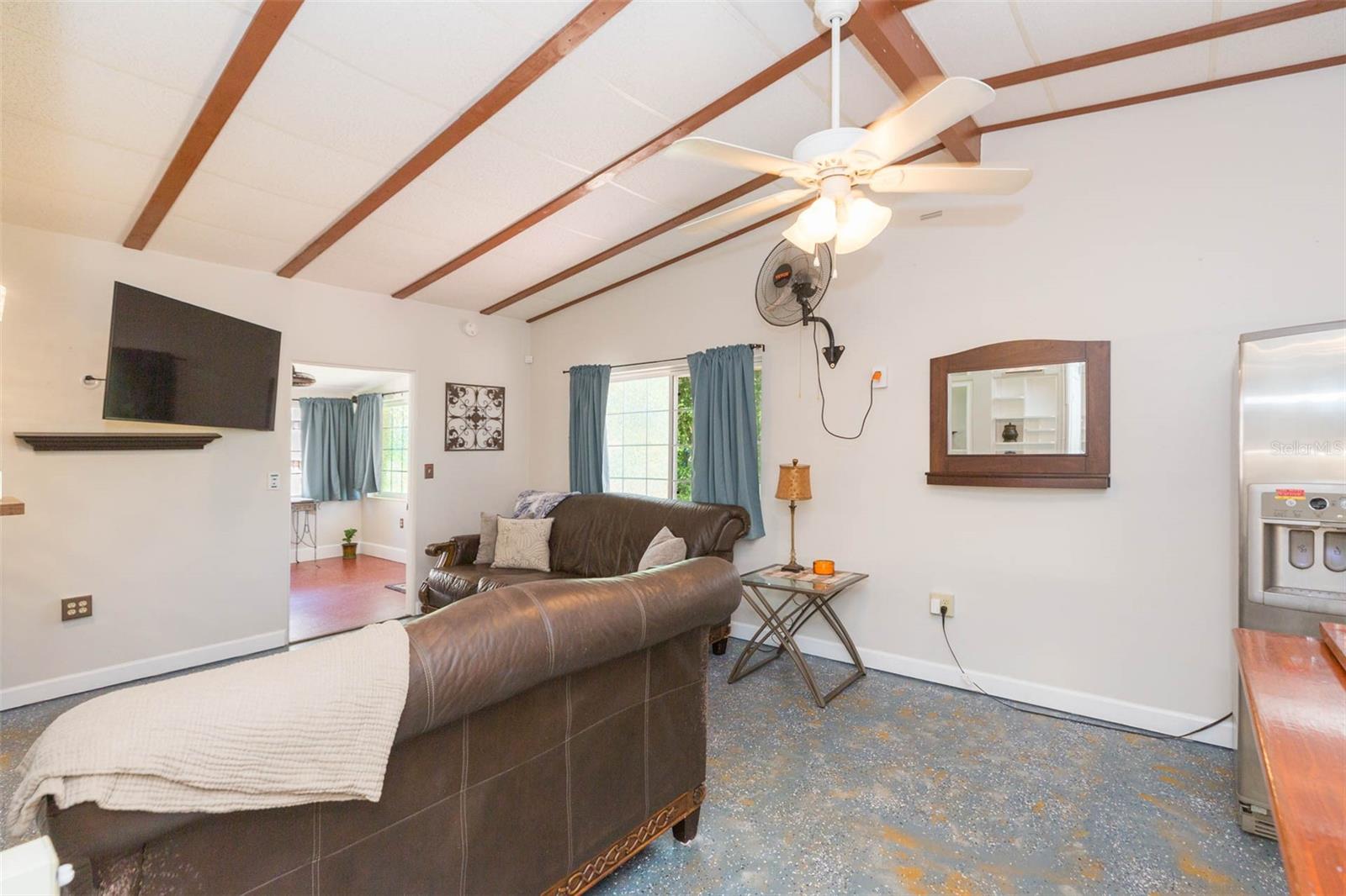 5431 Tower St Property Photo 14