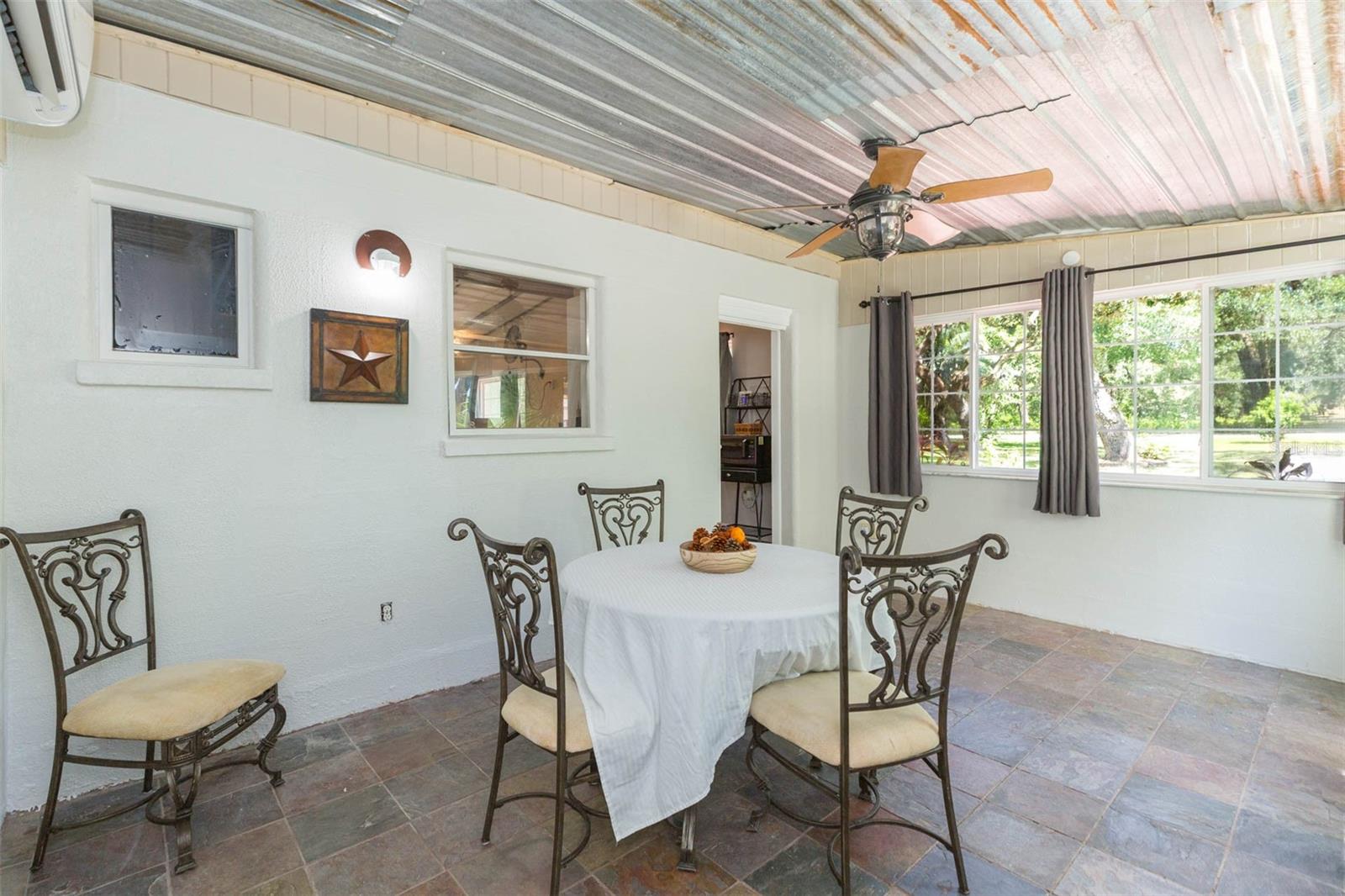 5431 Tower St Property Photo 24