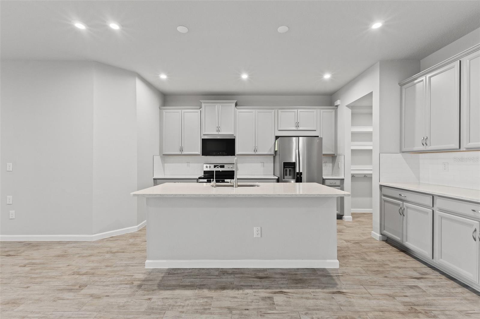 4221 Cloud Hopper Way Property Photo 12