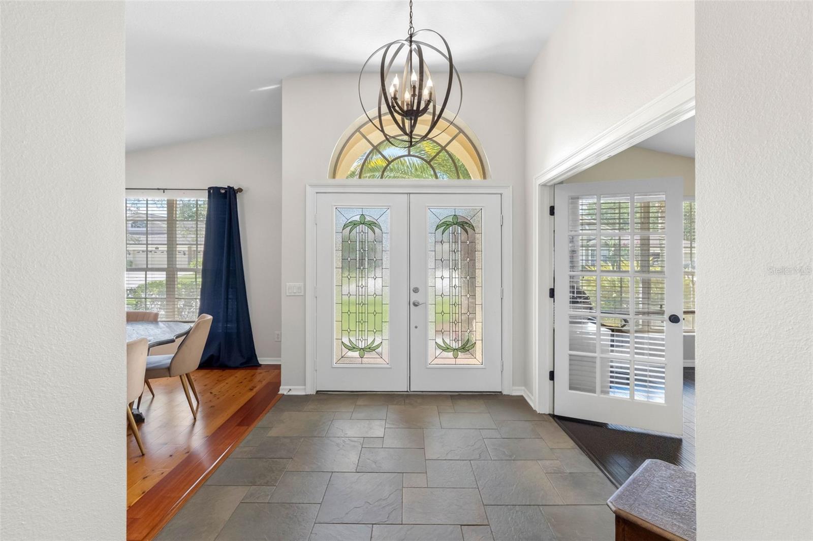 9104 Cypress Keep Ln Property Photo 3