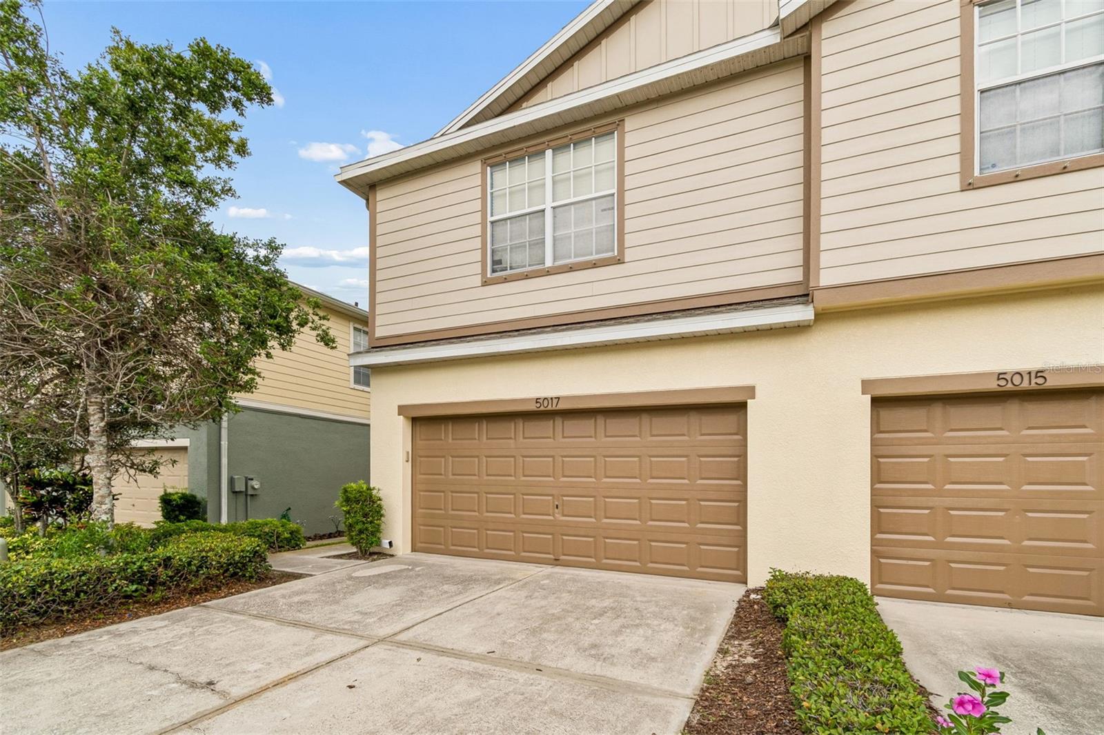 5017 White Sanderling Ct Property Photo 3