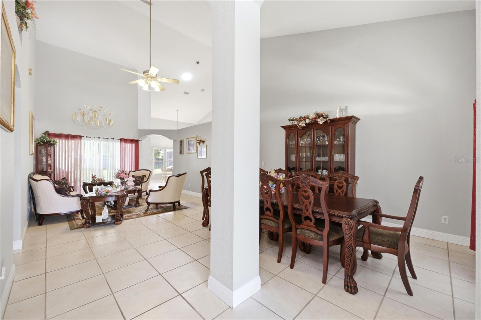 2112 Heritage Crest Dr Property Photo 8