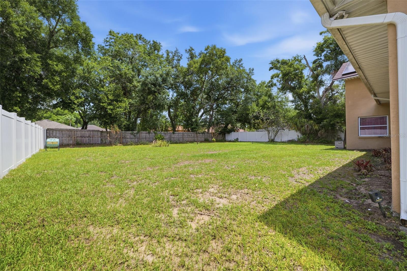 2112 Heritage Crest Dr Property Photo 42