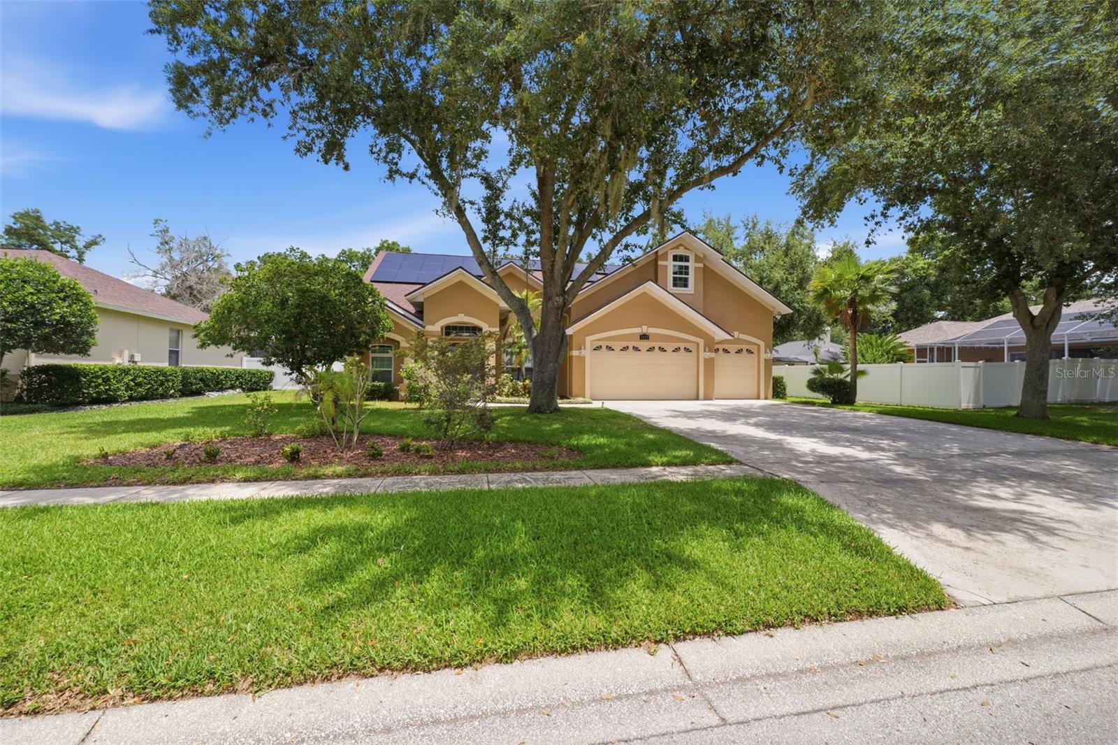 2112 Heritage Crest Dr Property Photo 53