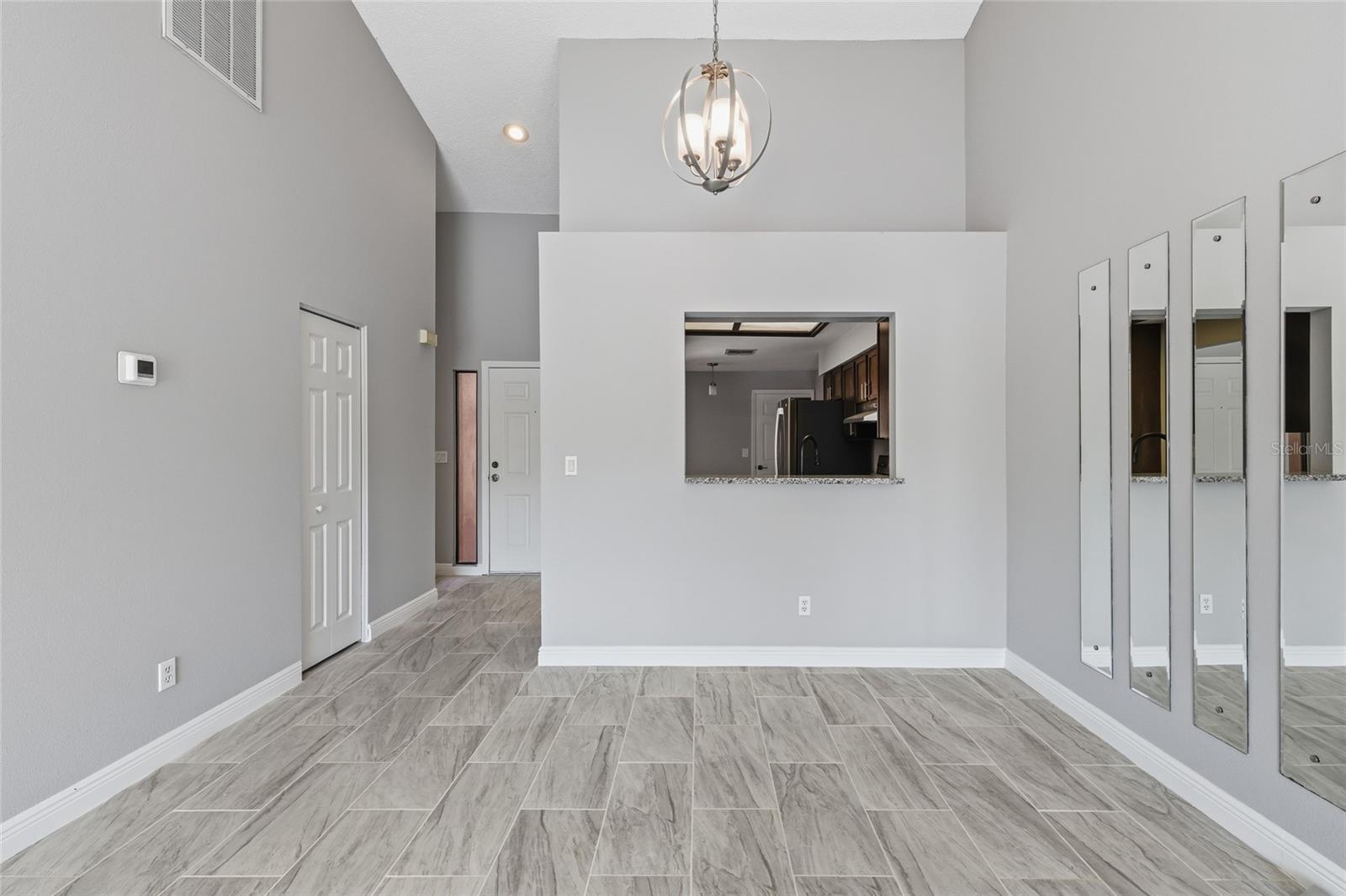 3962 Mermoor Dr Property Photo 38