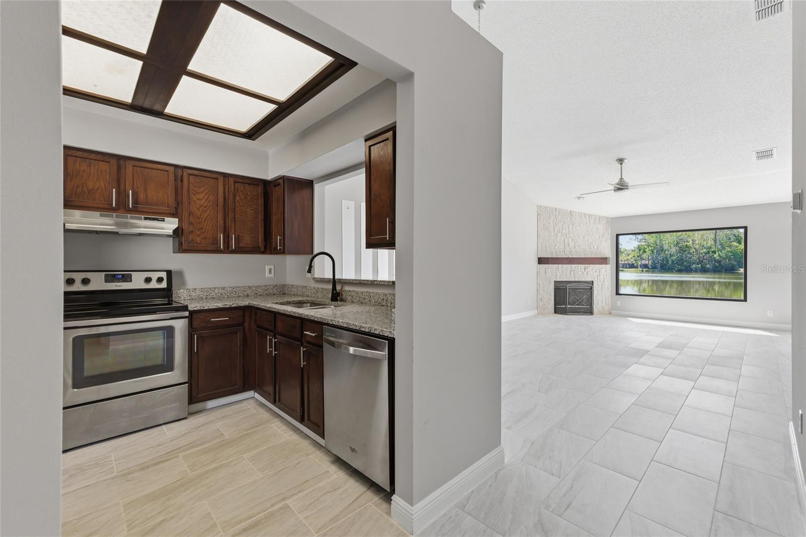 3962 Mermoor Dr Property Photo 42