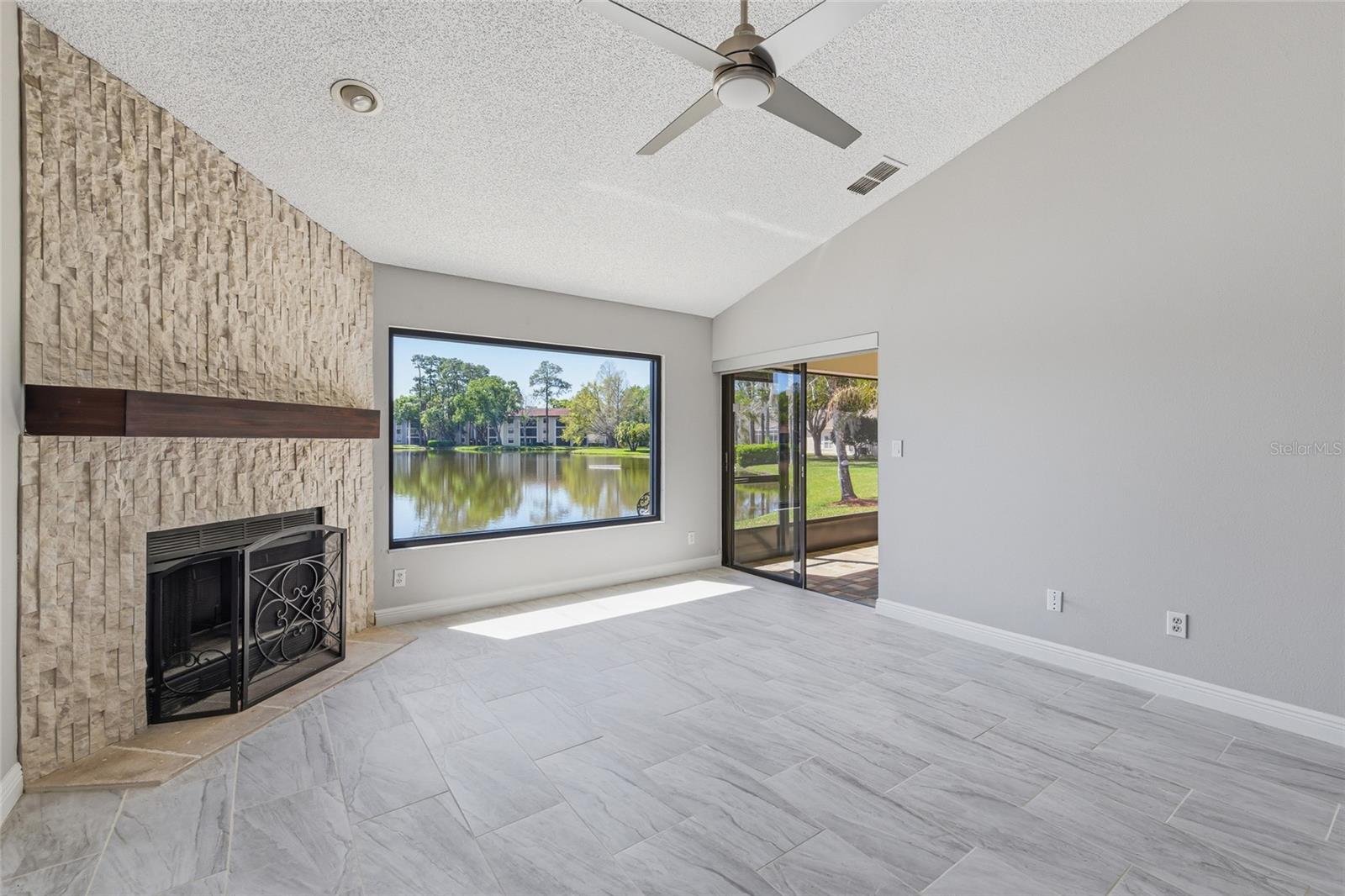 3962 Mermoor Dr Property Photo 47
