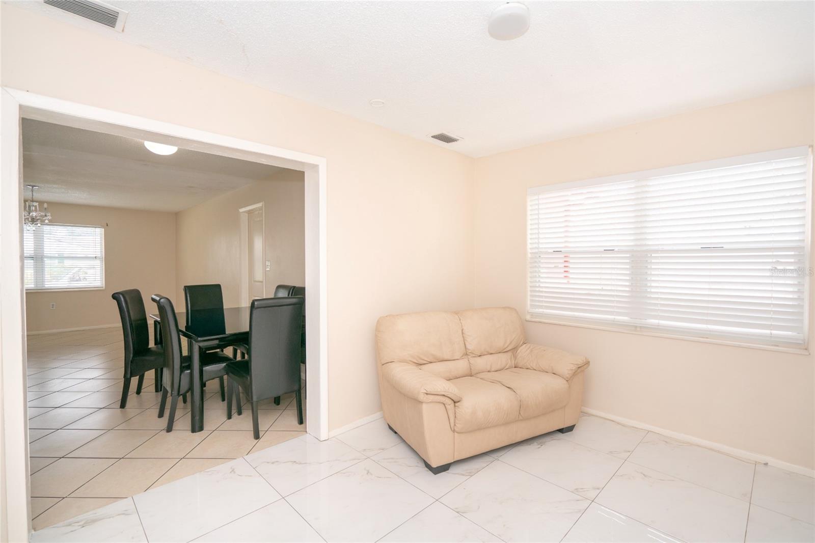 8033 Manvel Dr Property Photo 9