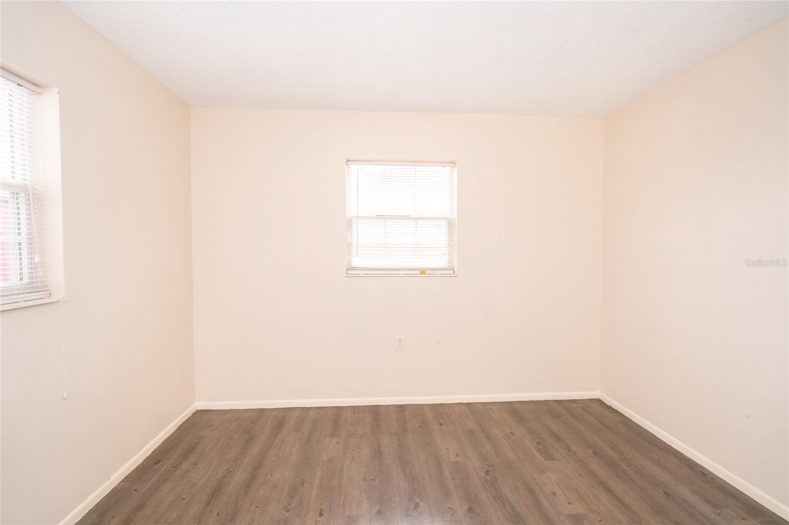 8033 Manvel Dr Property Photo 13