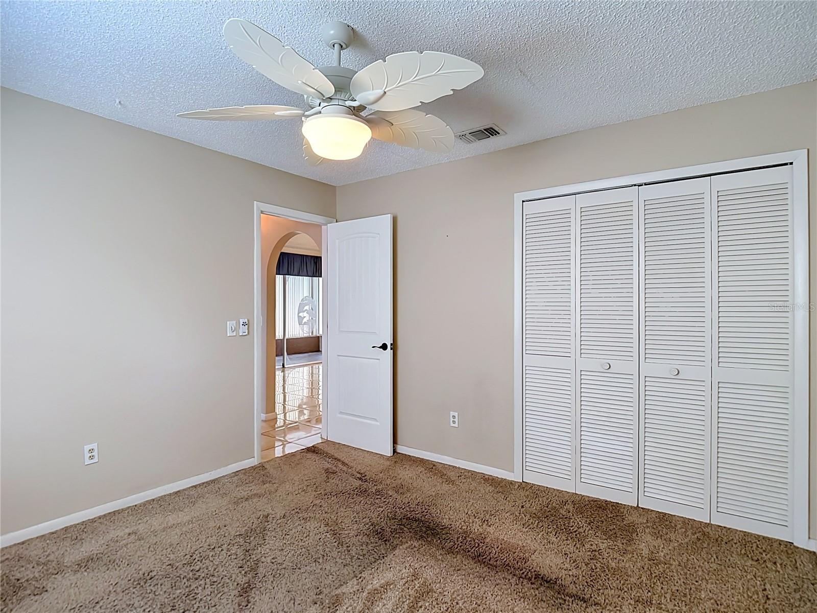 18817 Parade Rd Property Photo 33