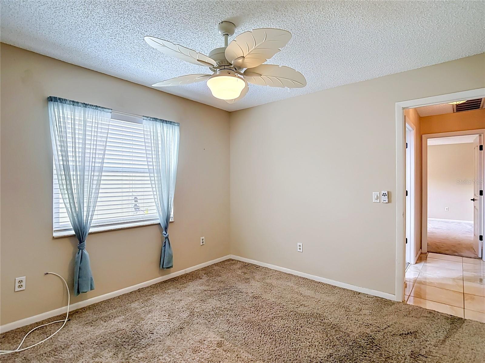 18817 Parade Rd Property Photo 34