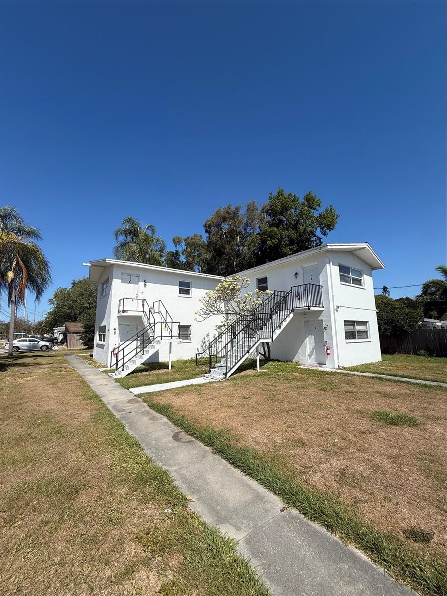 698 Union St Property Photo 1