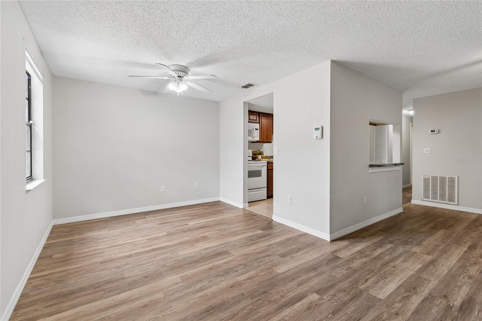 133 Sabal Ct #g Property Photo 6