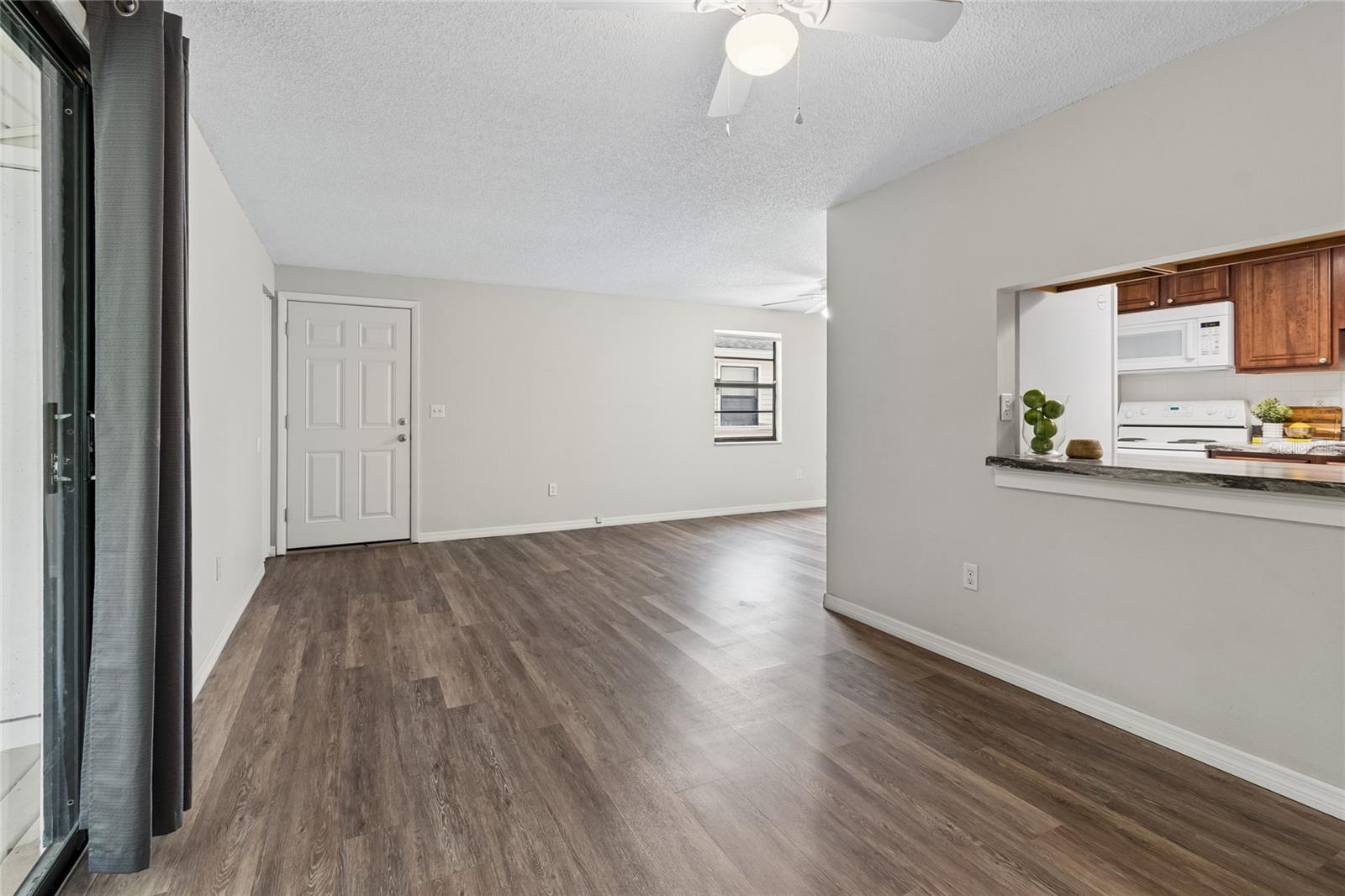 133 Sabal Ct #g Property Photo 12