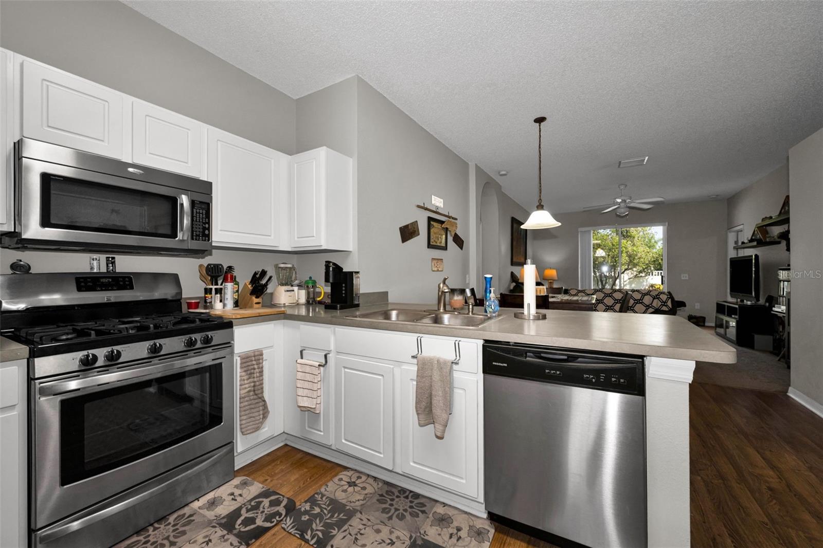 1821 Alvara Pl Property Photo 19