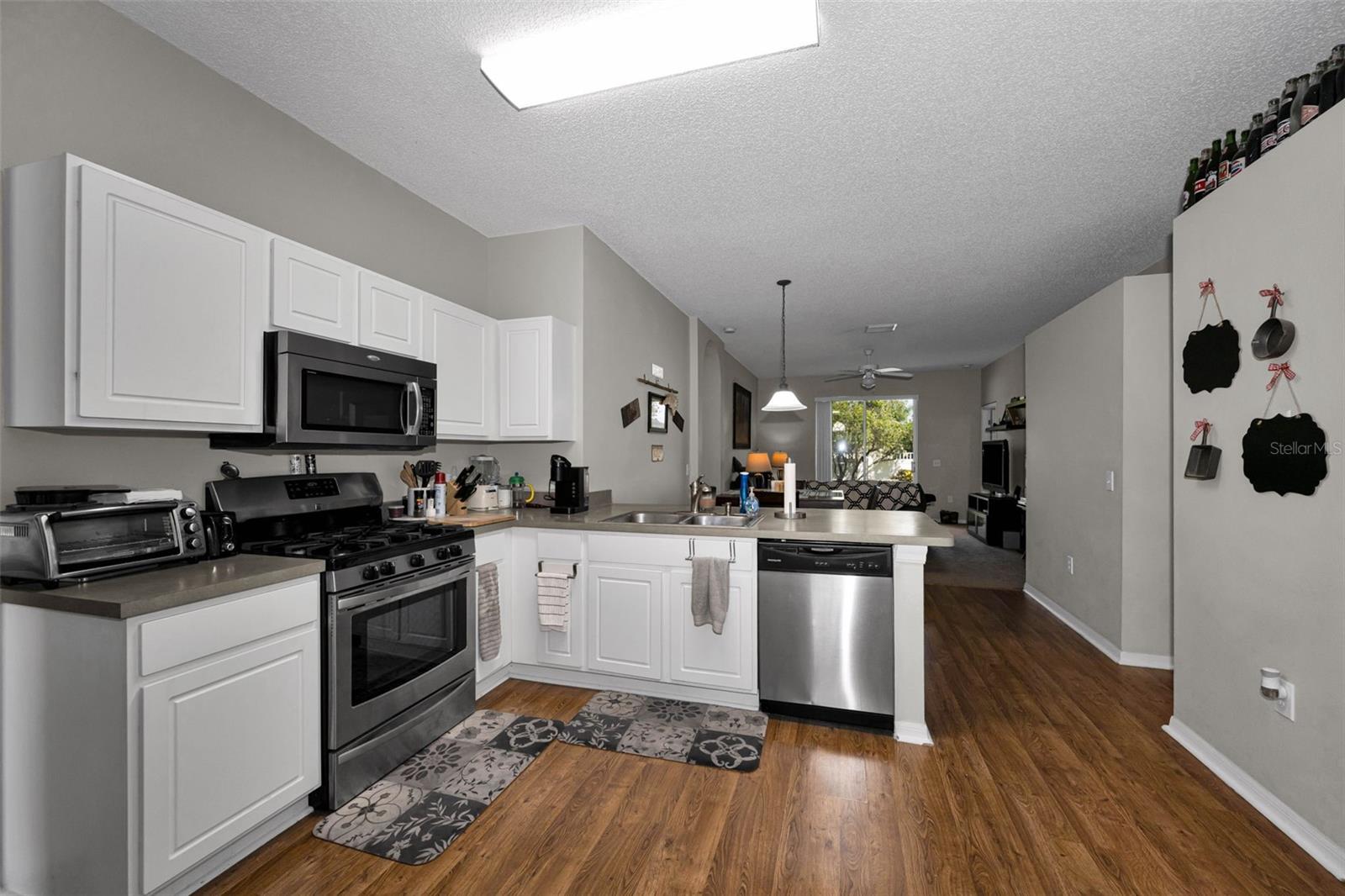 1821 Alvara Pl Property Photo 20