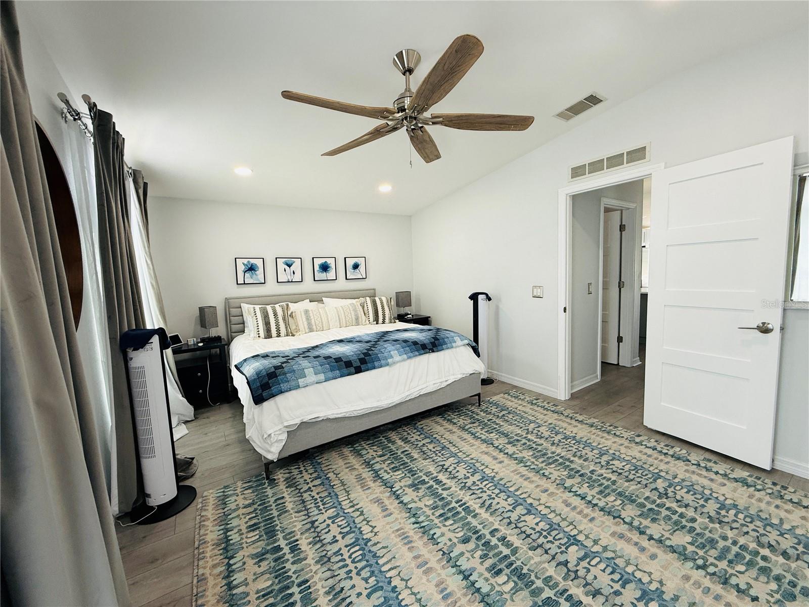 4851 W Gandy Blvd #5c Property Photo 9