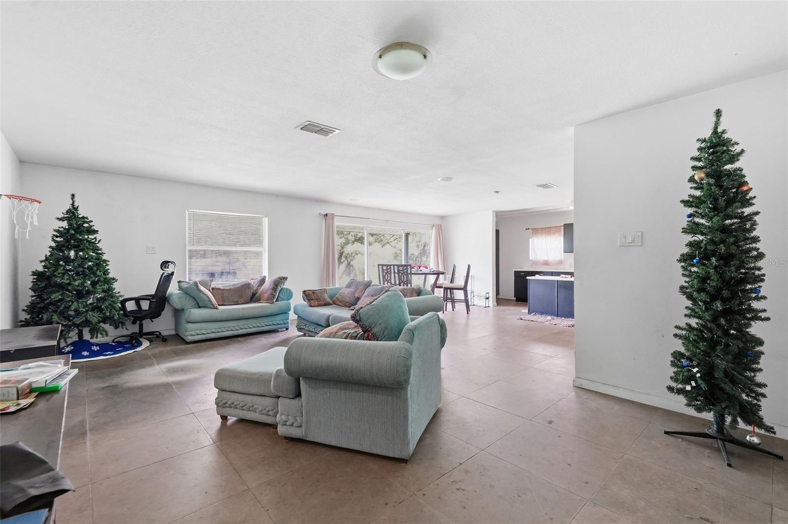 832 S Parsons Ave Property Photo 12