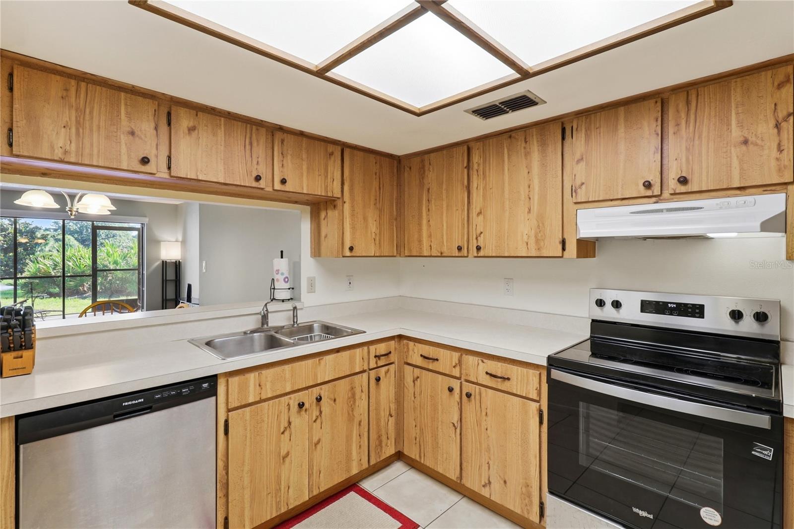 2685 Sabal Springs Cir #105 Property Photo 7