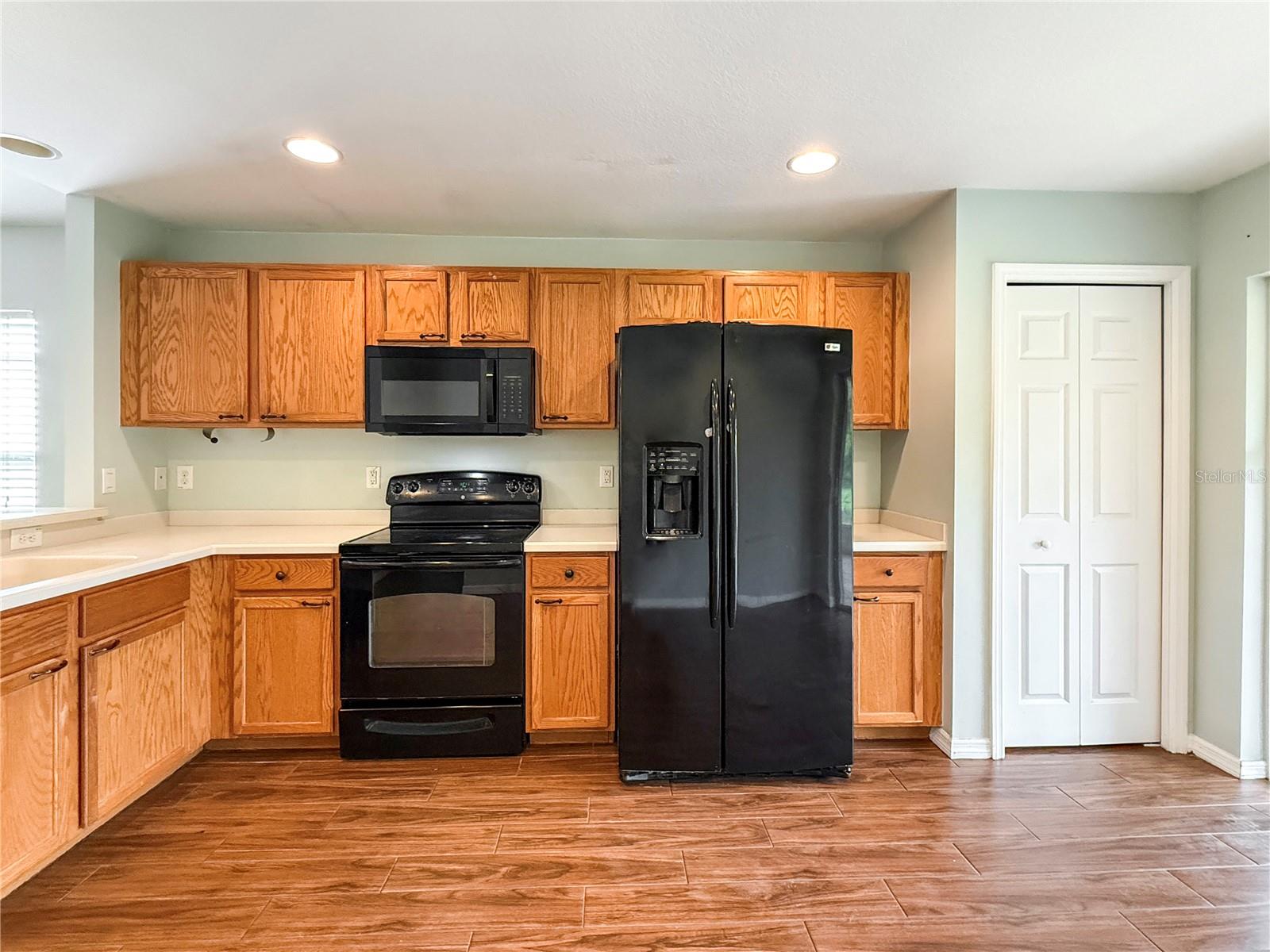 7115 Forest Mere Dr Property Photo 6