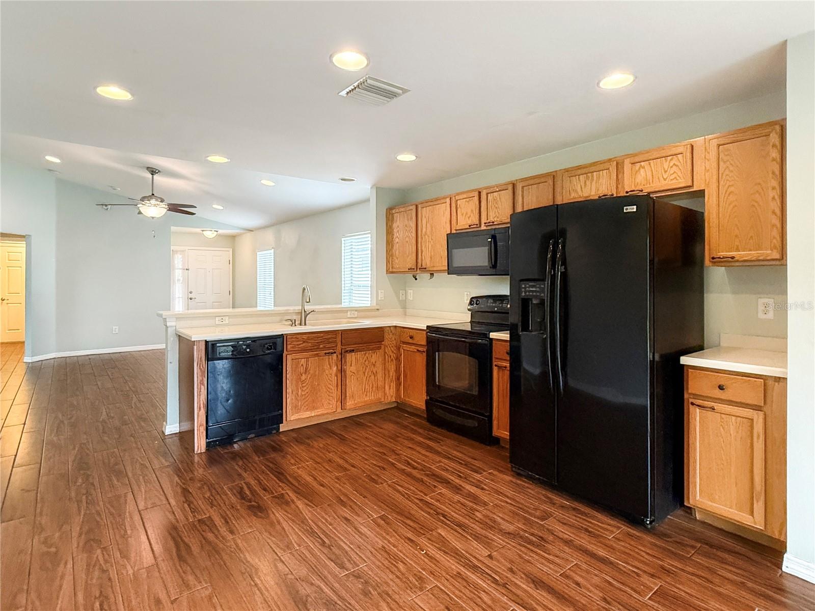 7115 Forest Mere Dr Property Photo 7