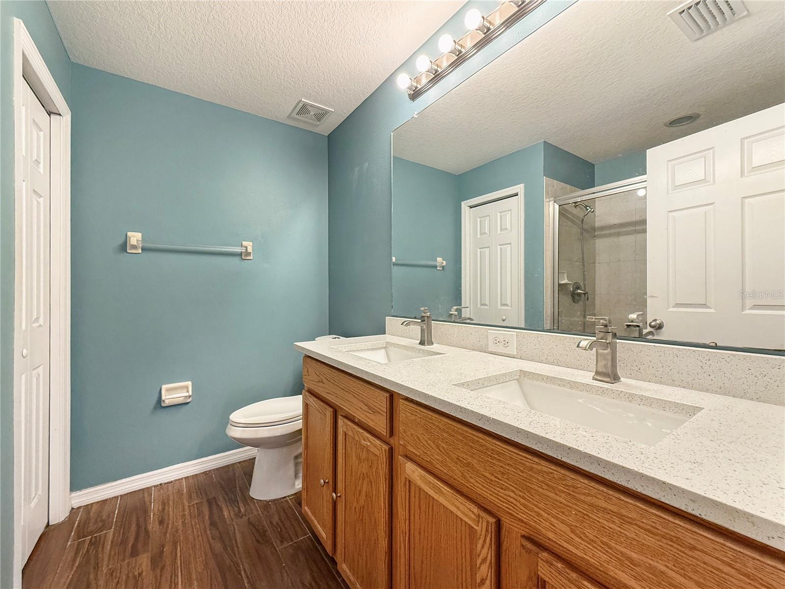 7115 Forest Mere Dr Property Photo 12