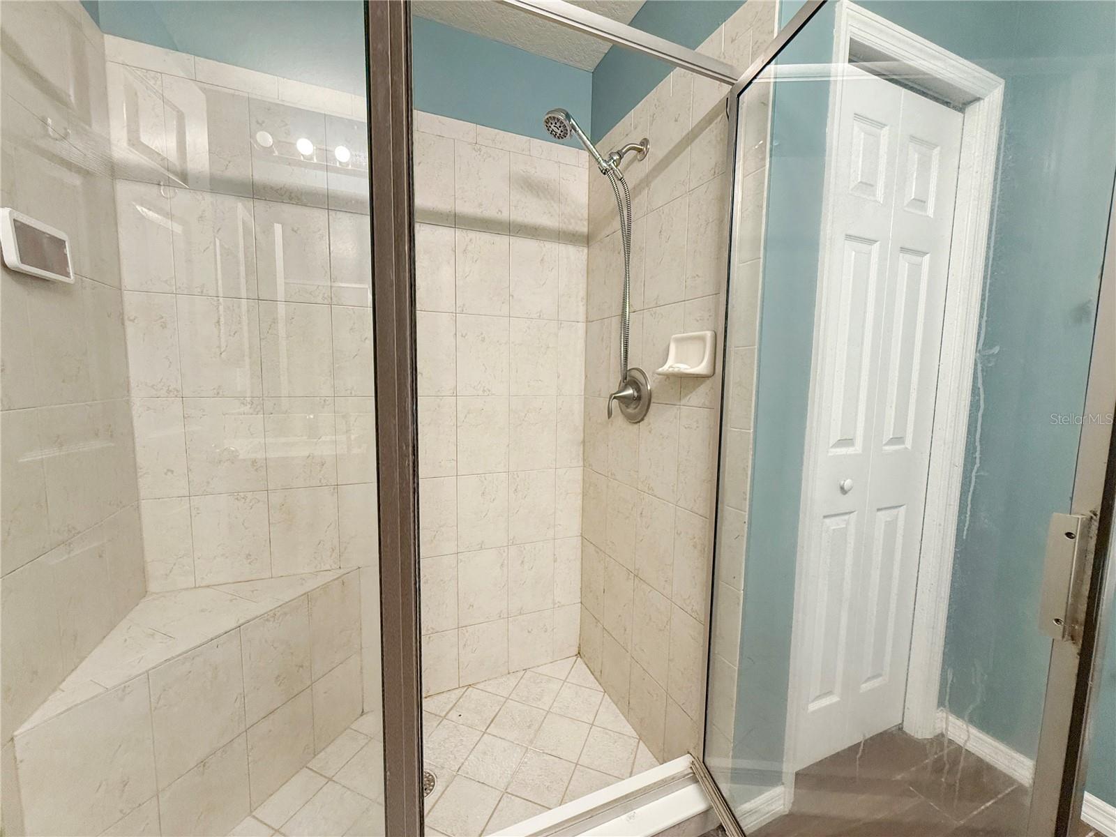 7115 Forest Mere Dr Property Photo 13