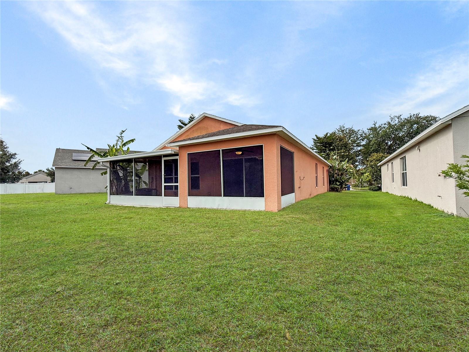 7115 Forest Mere Dr Property Photo 23